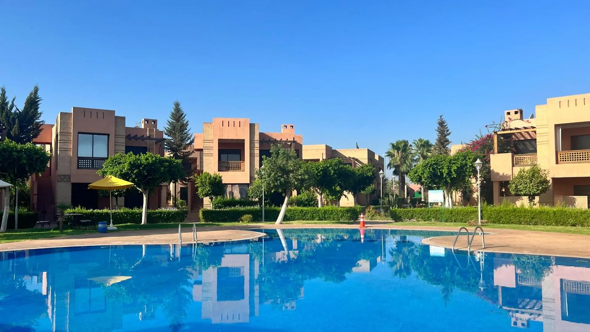 Luminous Apartment With Pool View Marrakesh